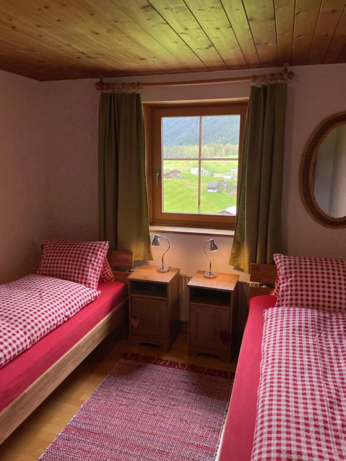 Bnb Guesthouse Lusi Frauenkirch Ngoại thất bức ảnh